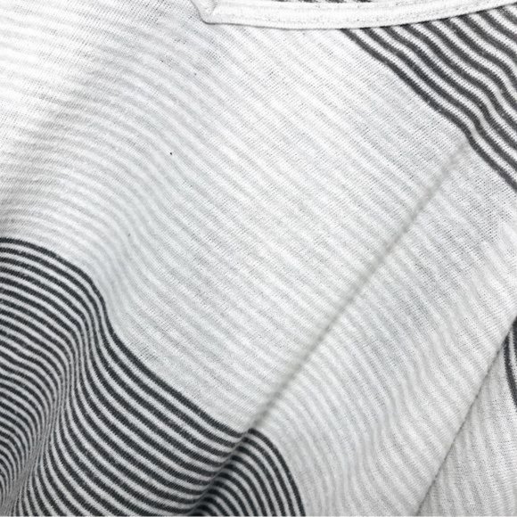 RVCA Asymmetric Hem Striped Crop Tank Size Small - Picture 6 of 6